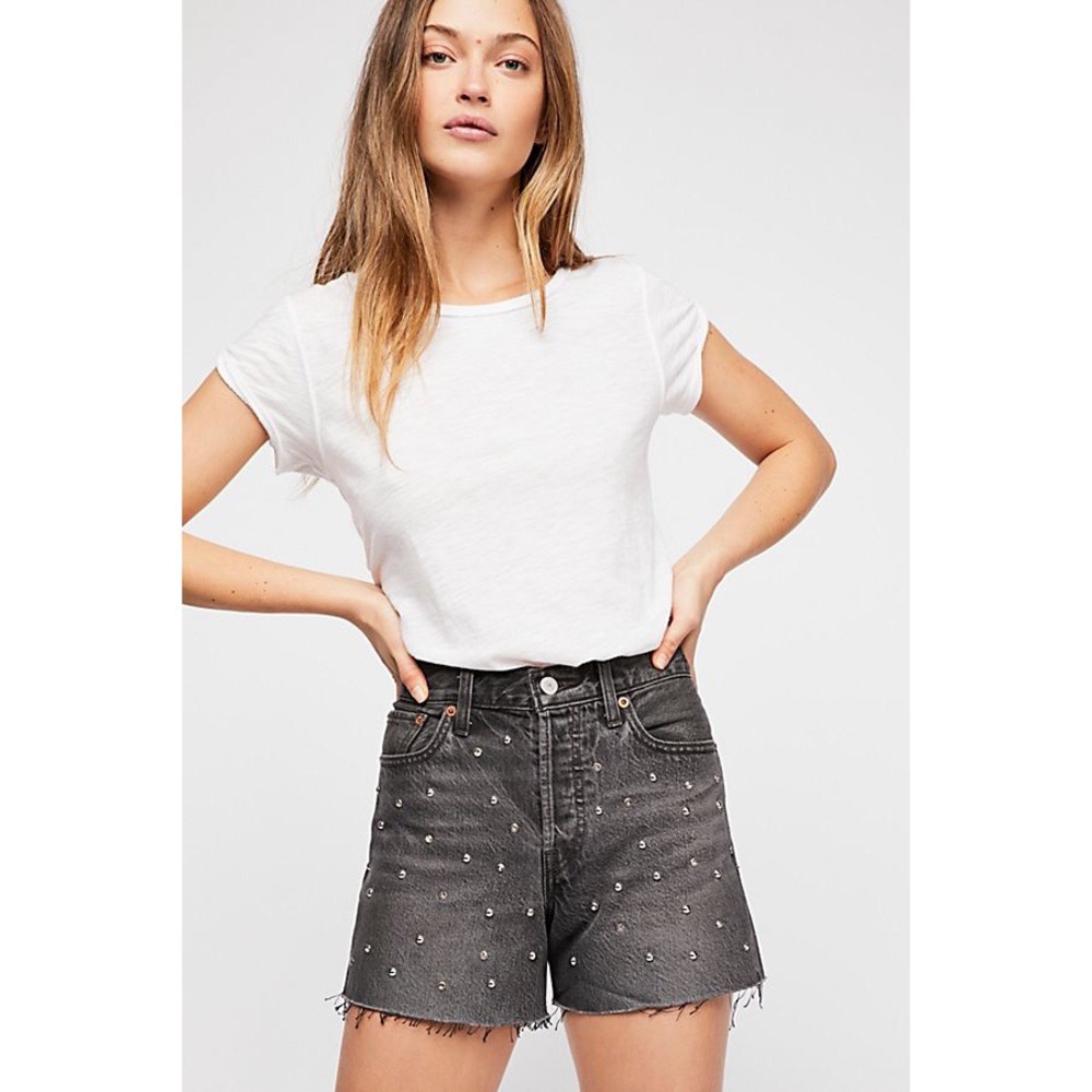 Levi’s Studded Wedgie Black Denim‎ Shorts 28